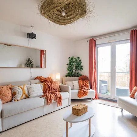 Balcon - Videoprojecteur - Parking Gratuit - Centre 5 Min Et Gare 3 Min En Tram Διαμέρισμα *