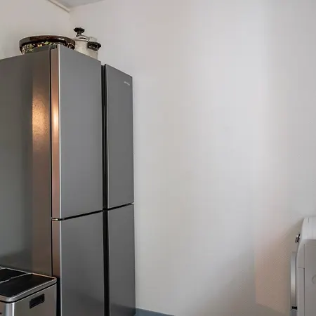 Apartment Cathyvoyages Com - Balcon - Netflix Prime Videoprojecteur - Garage Possible Ou Parking Gratuit Rue - Centre 8 Min Et Gare 5 Min En Tram - Confort Et Proprete Strasbourg